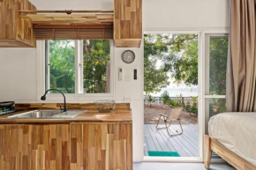 Brand New Beachfront & Secluded Tiny House